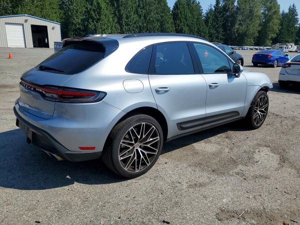 2023 PORSCHE MACAN