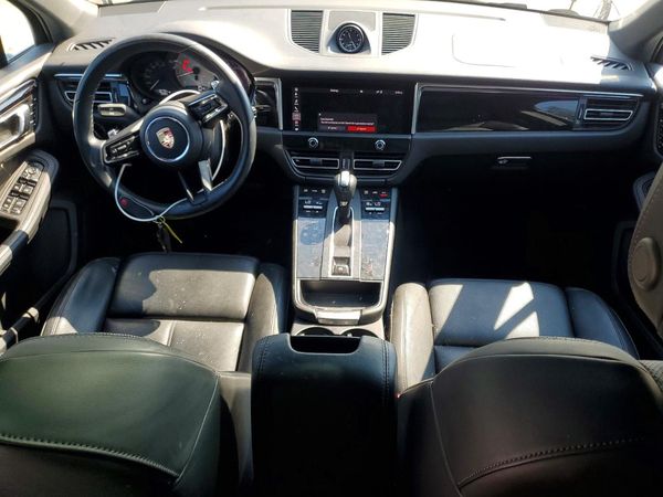 2023 PORSCHE MACAN