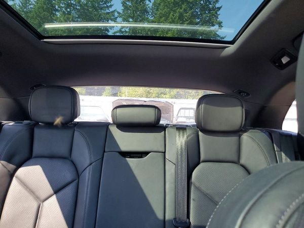 2023 PORSCHE MACAN