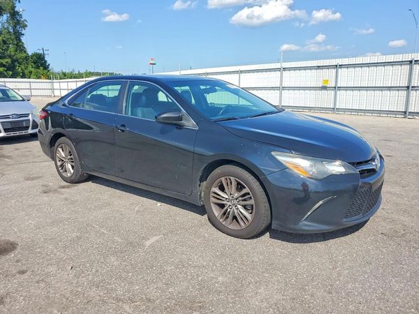 2015 TOYOTA CAMRY