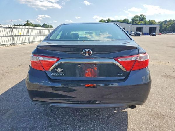 2015 TOYOTA CAMRY