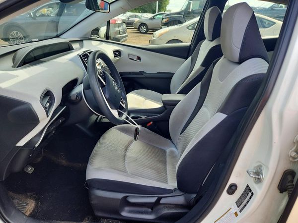 2017 TOYOTA PRIUS One/Two