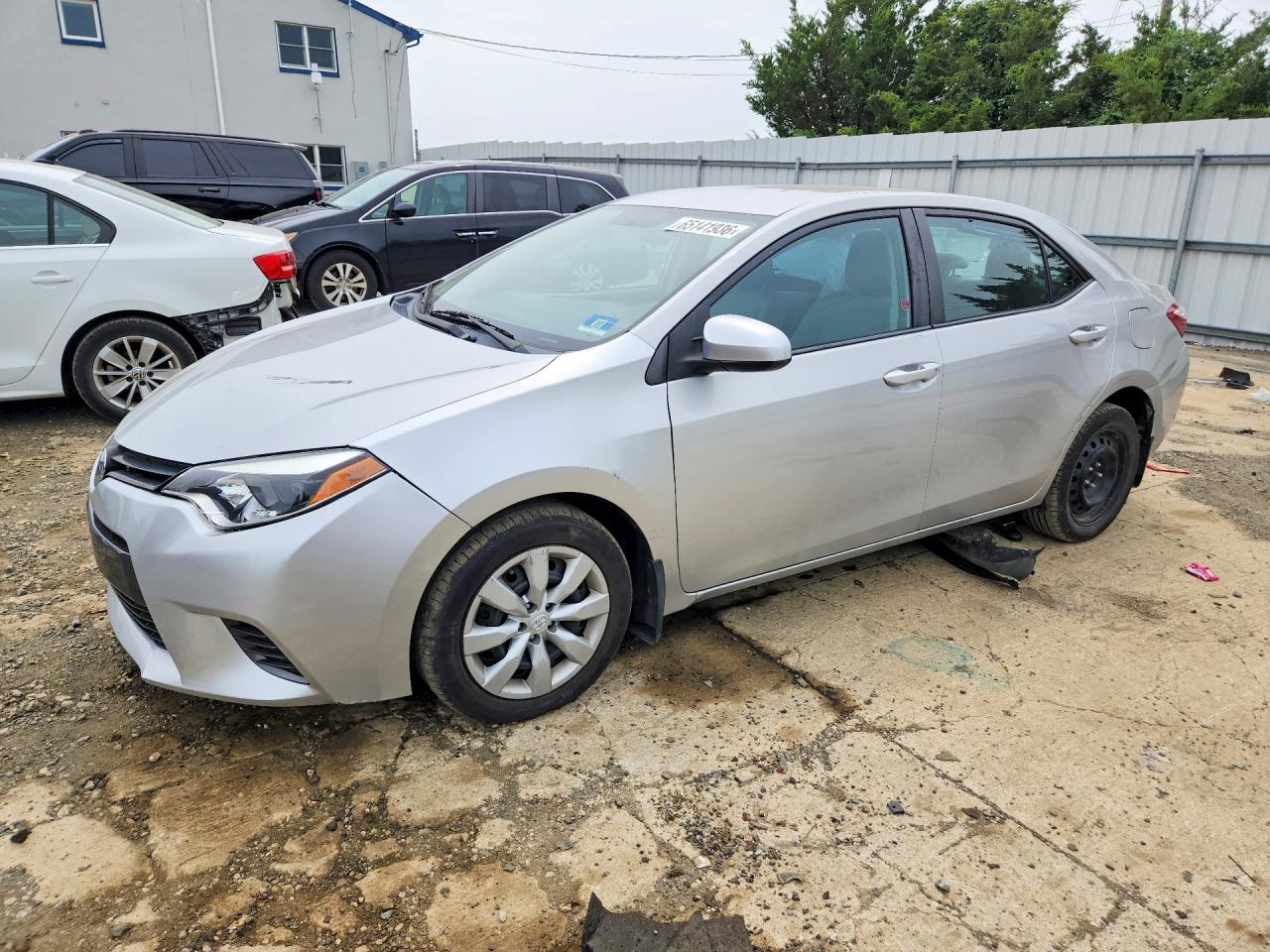 2015 TOYOTA COROLLA