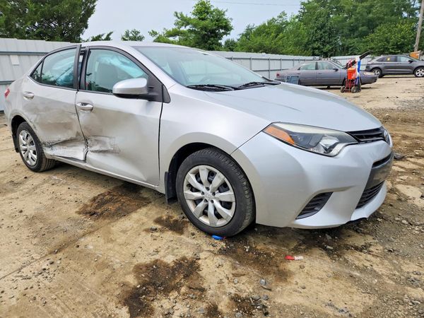 2015 TOYOTA COROLLA