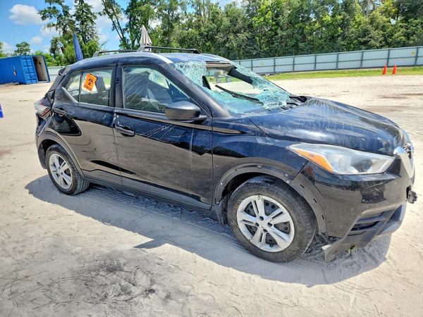 2019 NISSAN KICKS