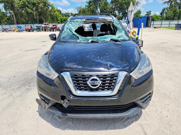 2019 NISSAN KICKS