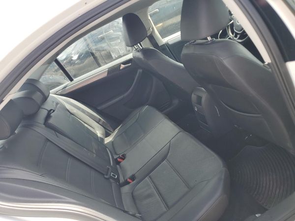 2017 VOLKSWAGEN JETTA