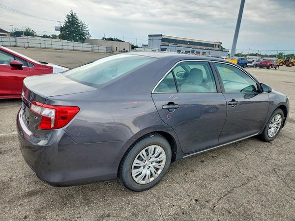 2013 TOYOTA CAMRY