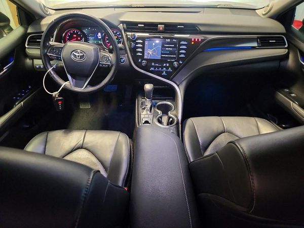 2019 TOYOTA CAMRY XSE