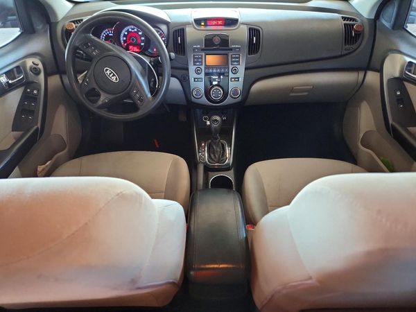 2013 KIA FORTE