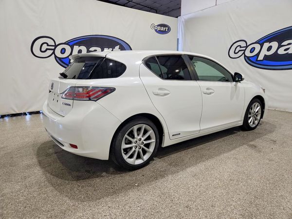 2013 LEXUS CT 200h