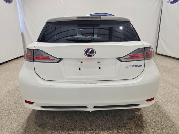 2013 LEXUS CT 200h