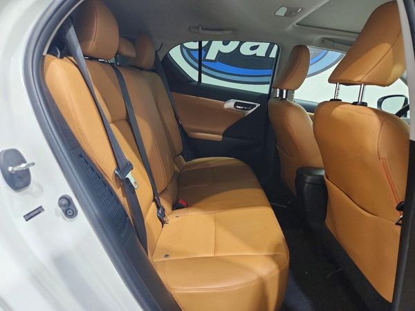 2013 LEXUS CT 200h