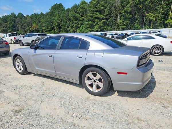 2013 DODGE CHARGER SE