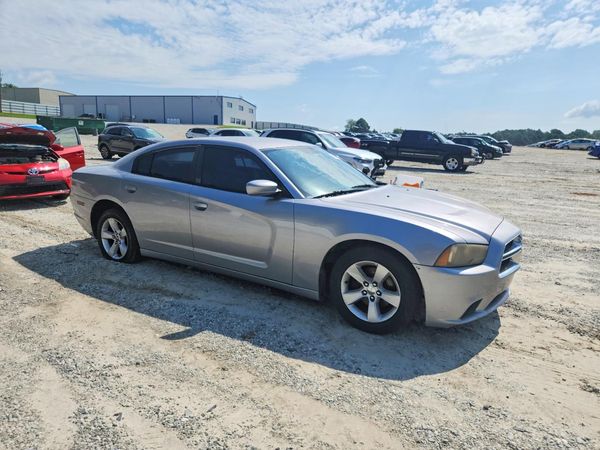 2013 DODGE CHARGER SE