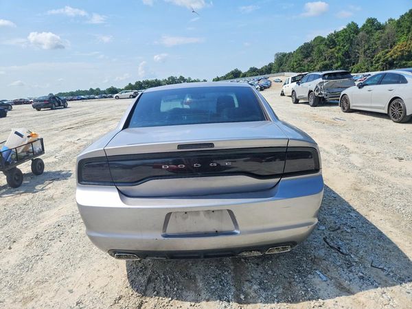 2013 DODGE CHARGER SE