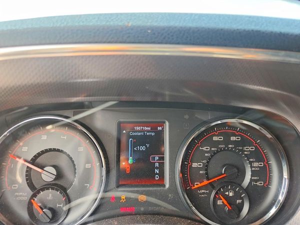 2013 DODGE CHARGER SE