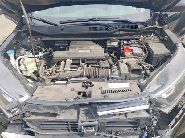 2020 HONDA CRV EX — Engine bay