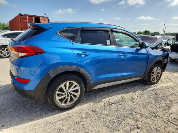 2017 HYUNDAI TUCSON