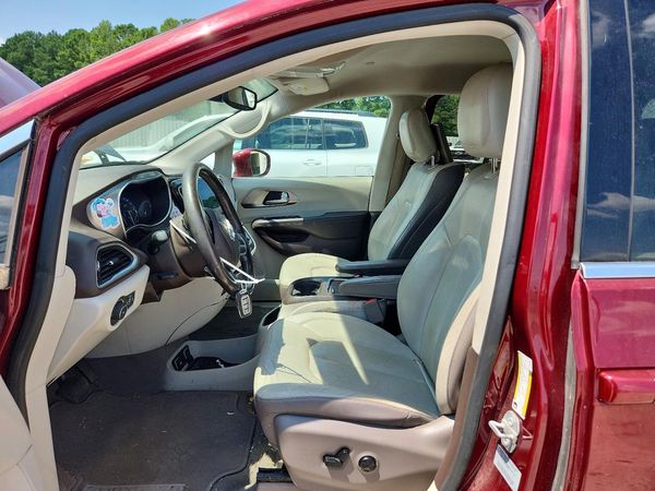 2017 CHRYSLER PACIFICA