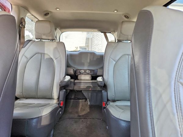 2017 CHRYSLER PACIFICA