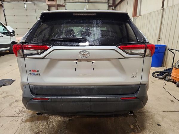 2022 TOYOTA RAV4 LE