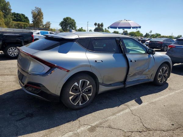 2024 KIA EV6
