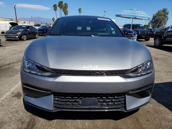 2024 KIA EV6