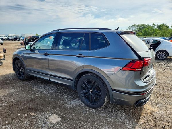 2023 VOLKSWAGEN TIGUAN SE R-Line Black