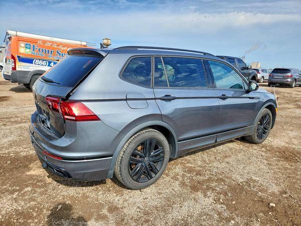 2023 VOLKSWAGEN TIGUAN SE R-Line Black
