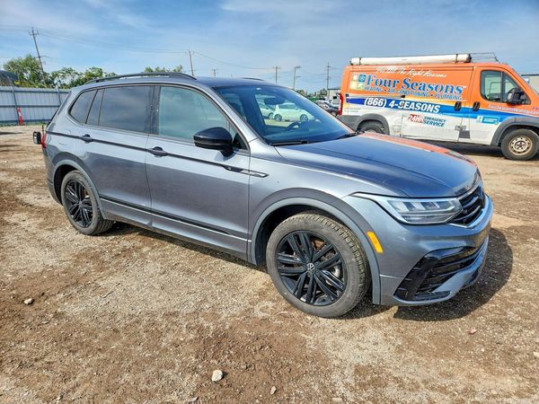 2023 VOLKSWAGEN TIGUAN SE R-Line Black