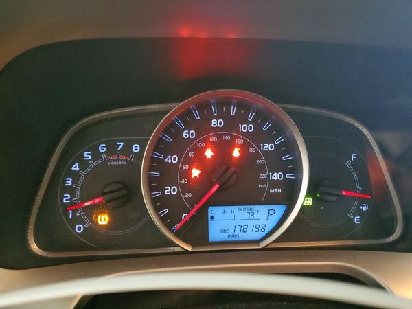 2015 TOYOTA RAV4 XLE (M Grade)