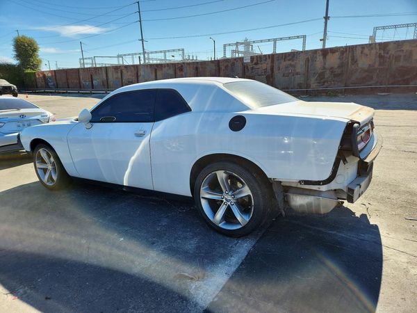 2015 DODGE CHALLENGER SXT