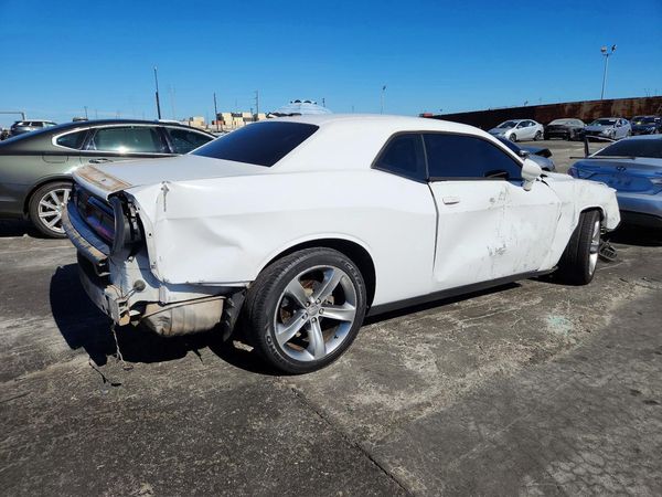 2015 DODGE CHALLENGER SXT