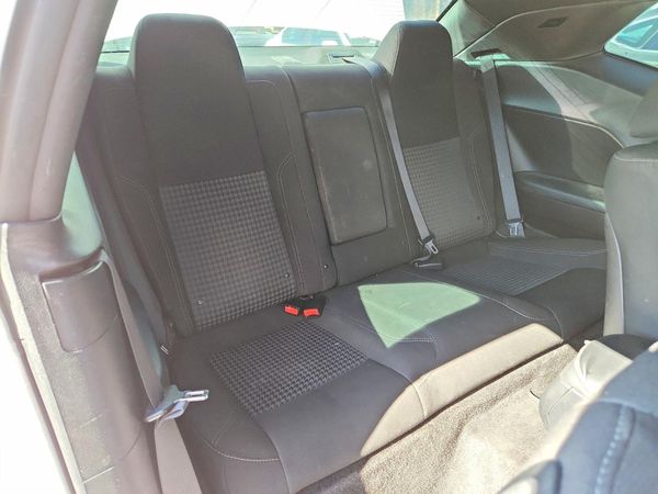 2015 DODGE CHALLENGER SXT