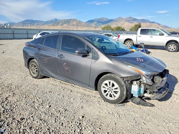 2016 TOYOTA PRIUS One/Two