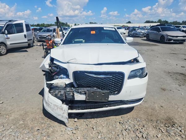 2018 CHRYSLER 300 300S