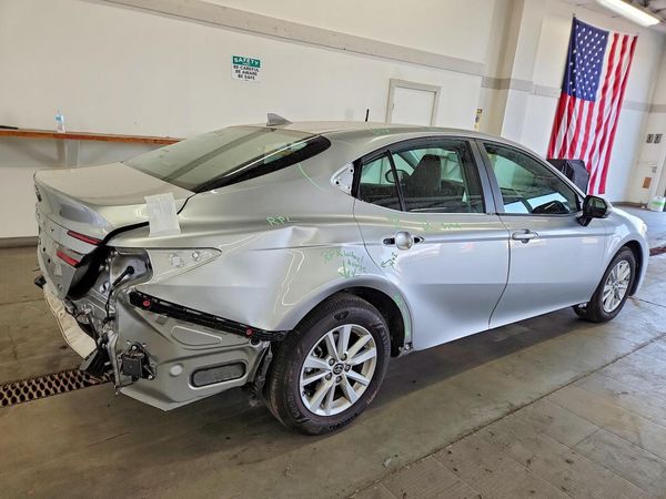 2026 TOYOTA CAMRY