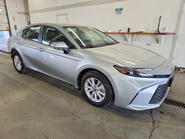 2026 TOYOTA CAMRY