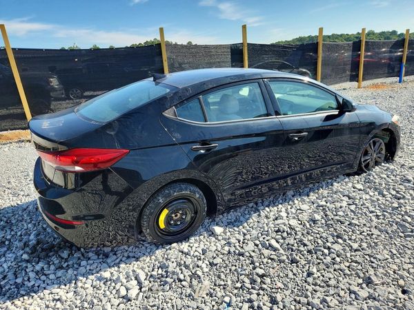 2017 HYUNDAI ELANTRA