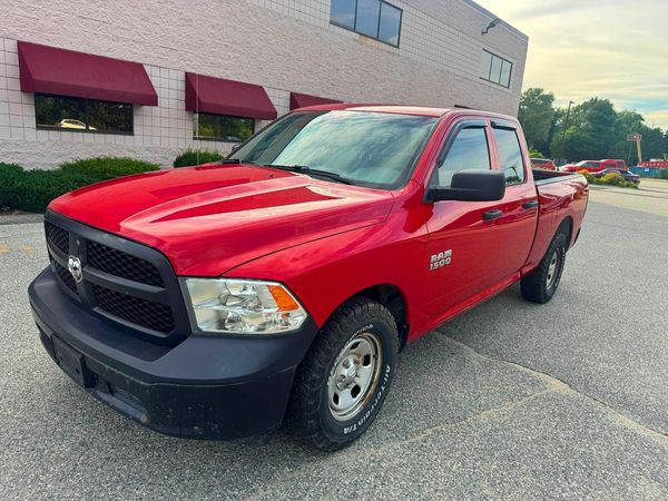 2018 RAM 1500 ST QUAD CAB 4X2
