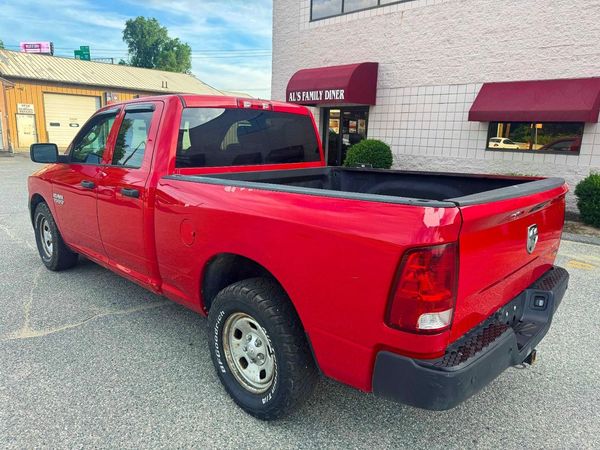 2018 RAM 1500 ST QUAD CAB 4X2