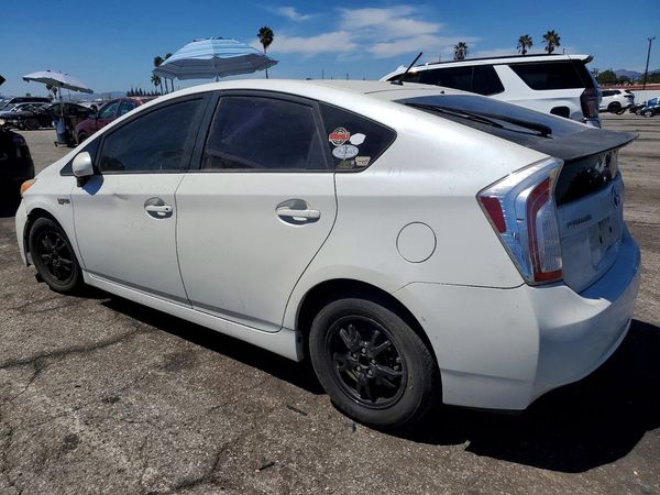2014 TOYOTA PRIUS