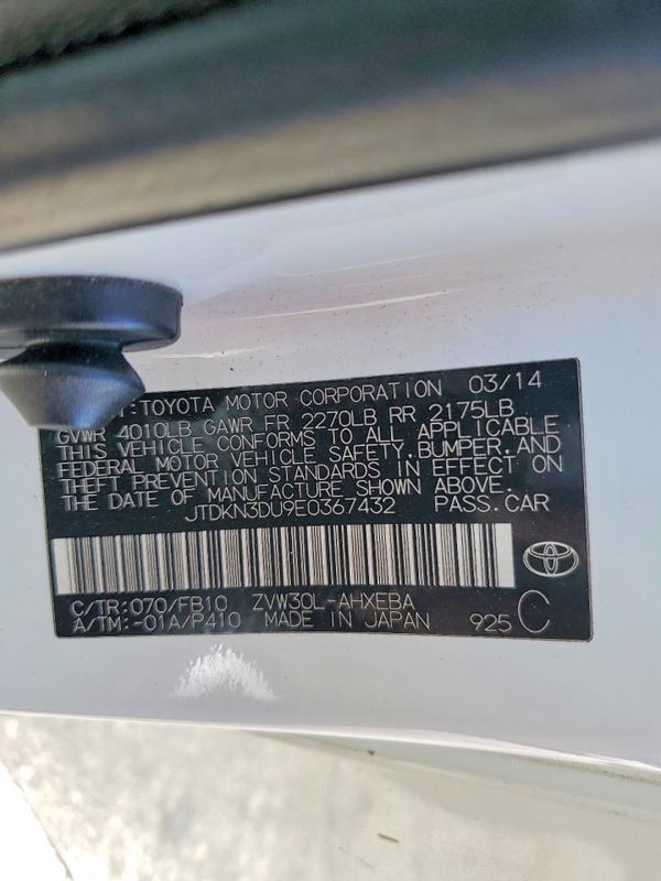 2014 TOYOTA PRIUS