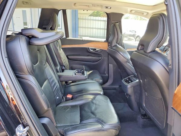 2019 VOLVO XC90