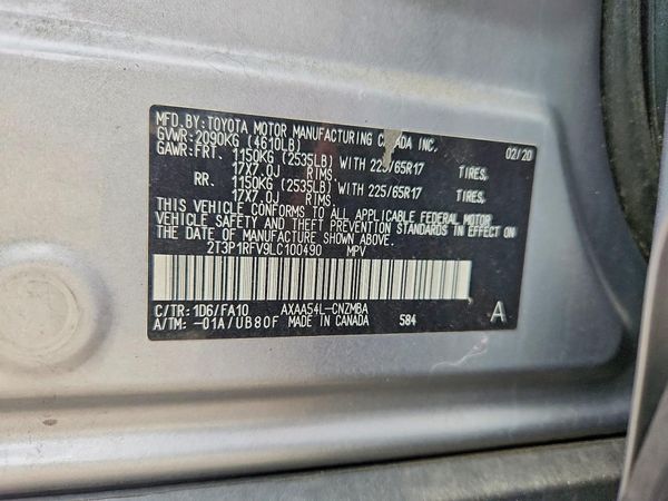 2020 TOYOTA RAV4 XLE