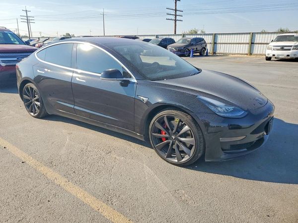2018 TESLA MODEL 3