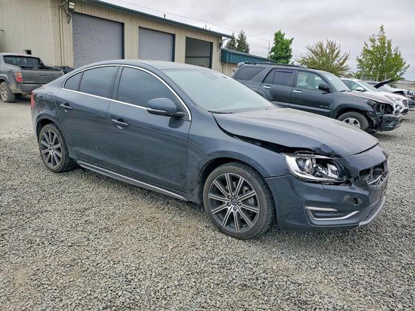 2014 VOLVO S60