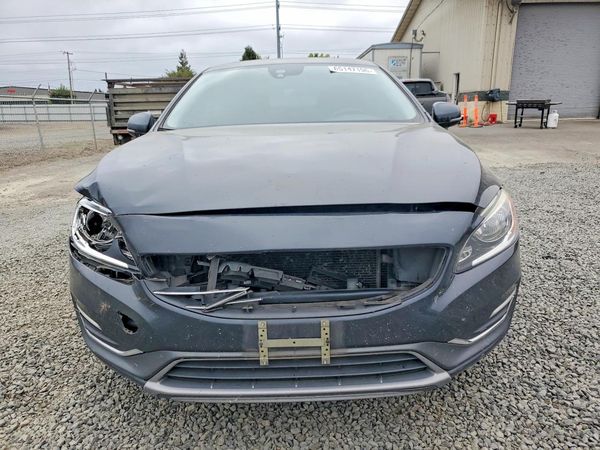 2014 VOLVO S60