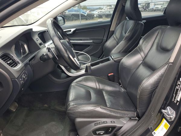 2014 VOLVO S60